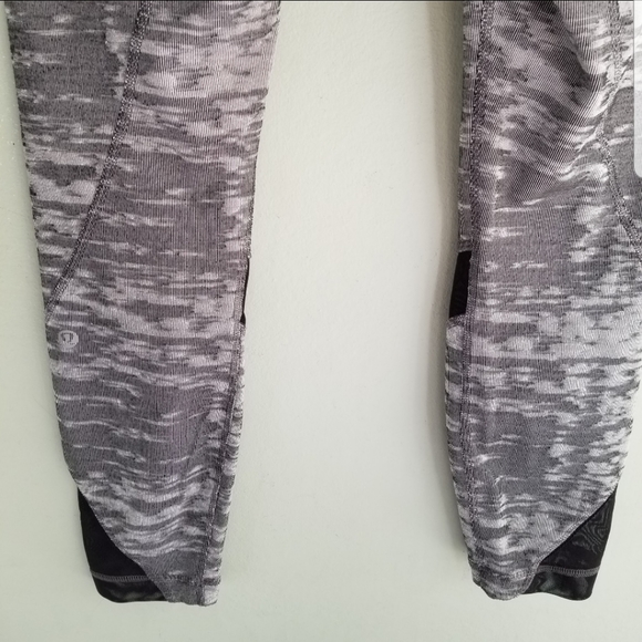 Lululemon leggings - Picture 7 of 12
